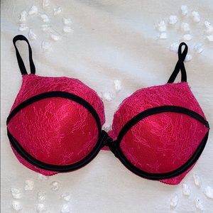 Victoria’s Secret Bombshell Plunge PushUp Bra 32C